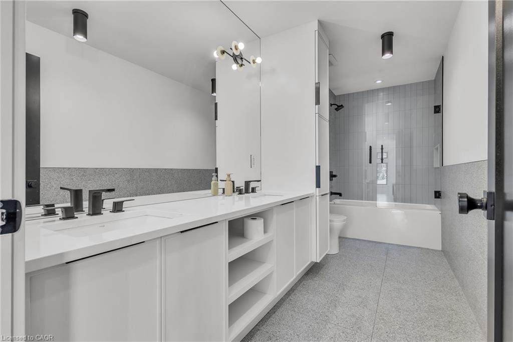 920 Thomas Pedder Court Property Photo 39