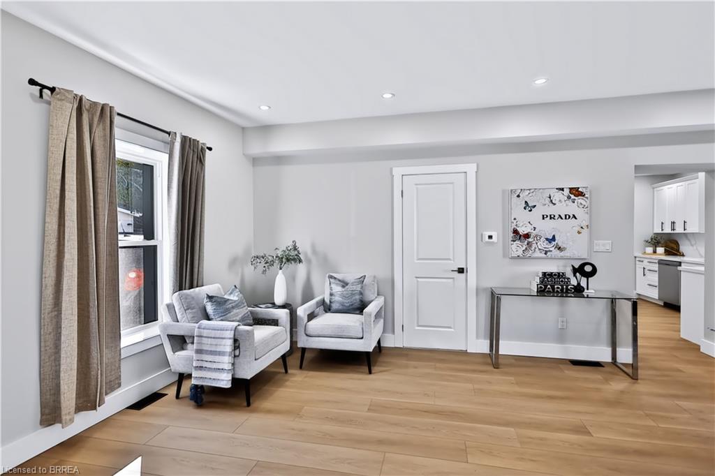 9 Walter Street Property Photo 6