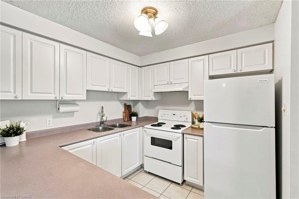 204-1701 Lampman Avenue Property Photo 8
