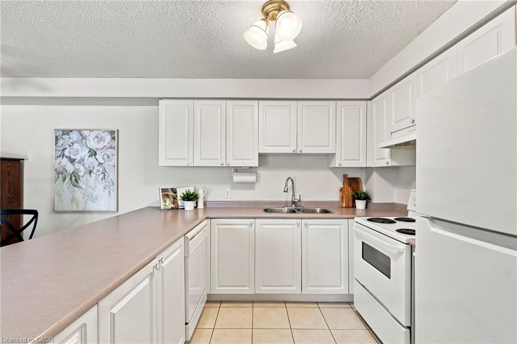 204-1701 Lampman Avenue Property Photo 9