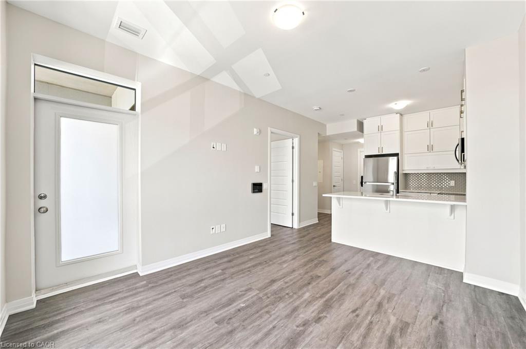312-470 Gordon Krantz Avenue Property Photo 6