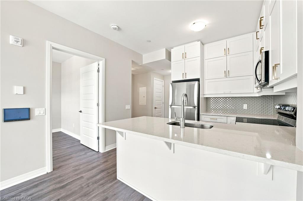 312-470 Gordon Krantz Avenue Property Photo 13