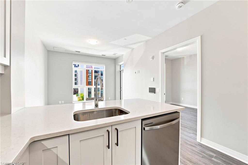 312-470 Gordon Krantz Avenue Property Photo 14