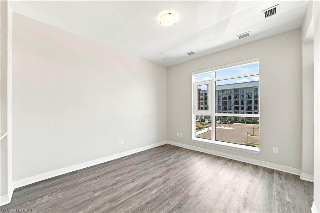 312-470 Gordon Krantz Avenue Property Photo 17