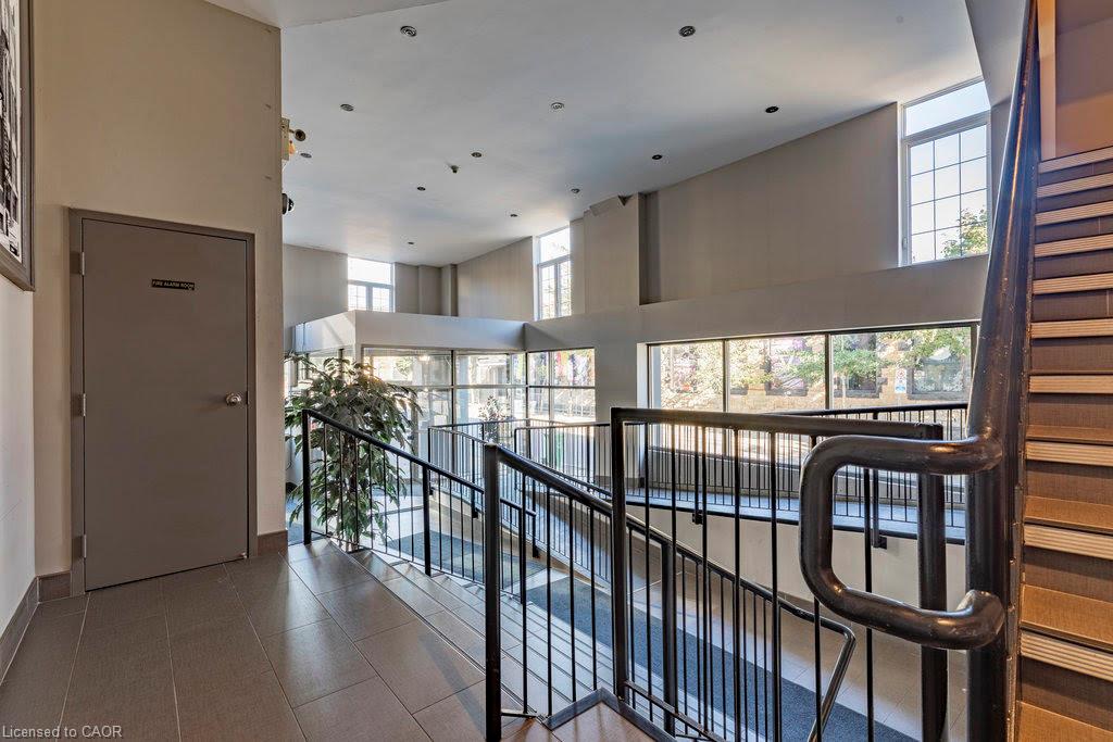112-80 King William Street Property Photo 6