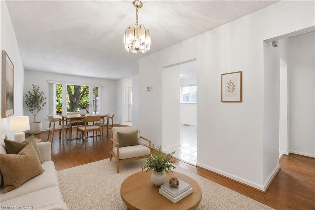 2469 Padstow Crescent Property Photo 13