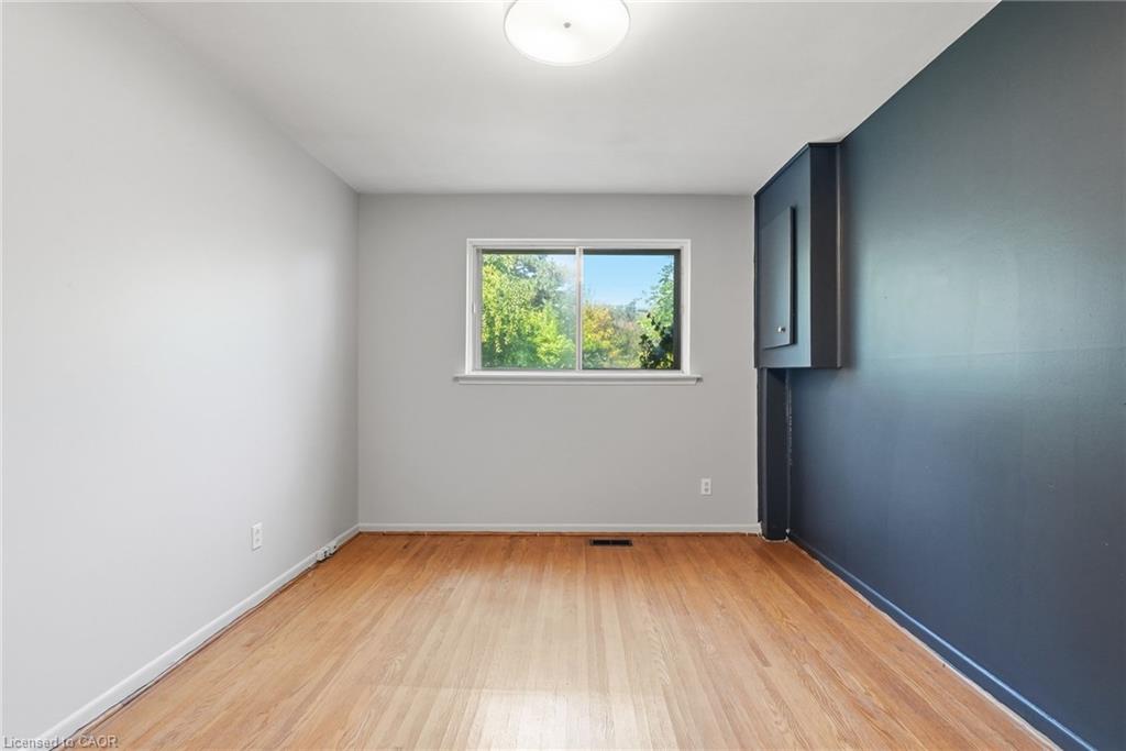 2469 Padstow Crescent Property Photo 25