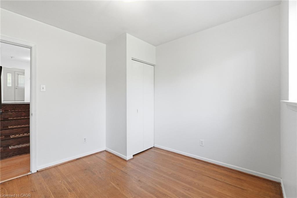 2469 Padstow Crescent Property Photo 28