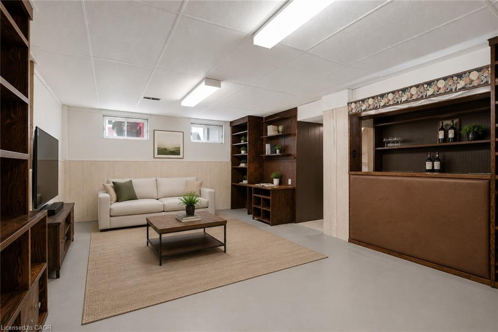 2469 Padstow Crescent Property Photo 34
