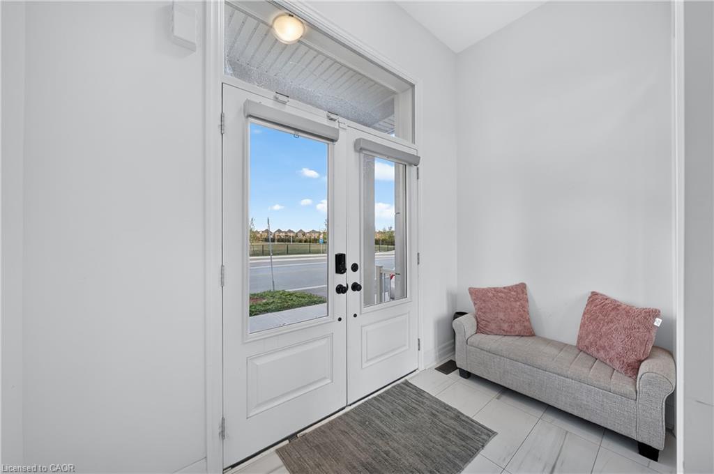 1404 Kovachik Boulevard Property Photo 4