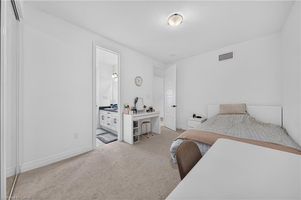 1404 Kovachik Boulevard Property Photo 27