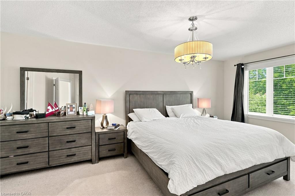1050 Ryckman Common Property Photo 12