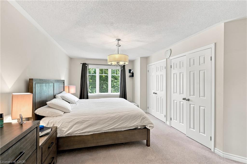1050 Ryckman Common Property Photo 13