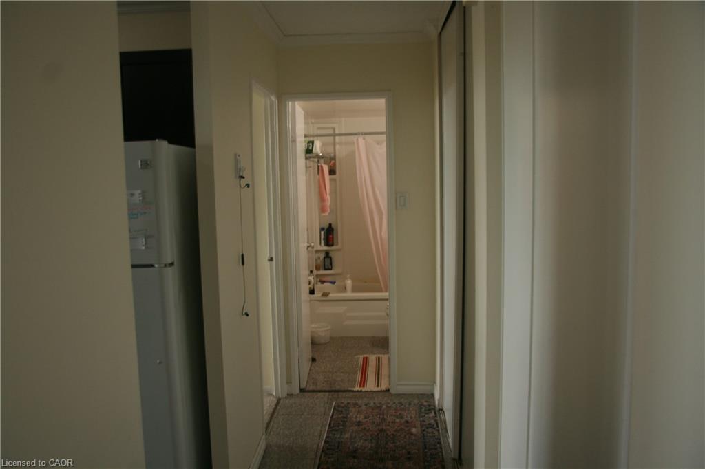 406-215 Glenridge Avenue Property Photo 9