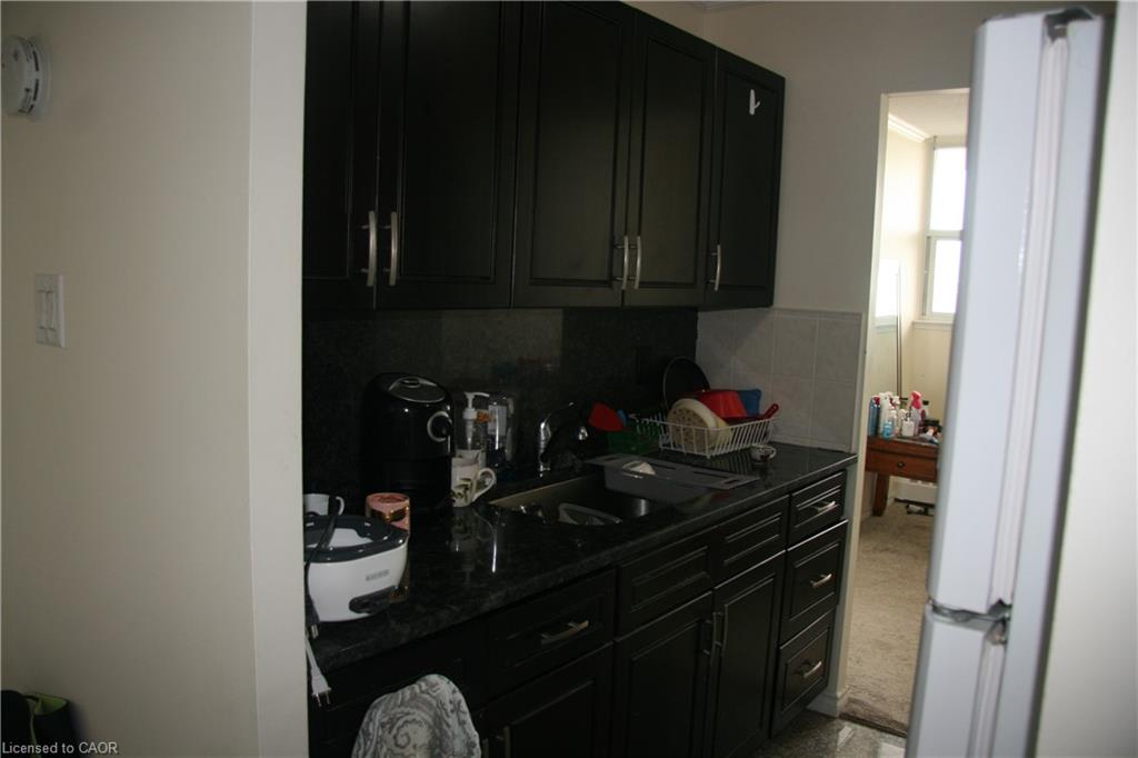 406-215 Glenridge Avenue Property Photo 11