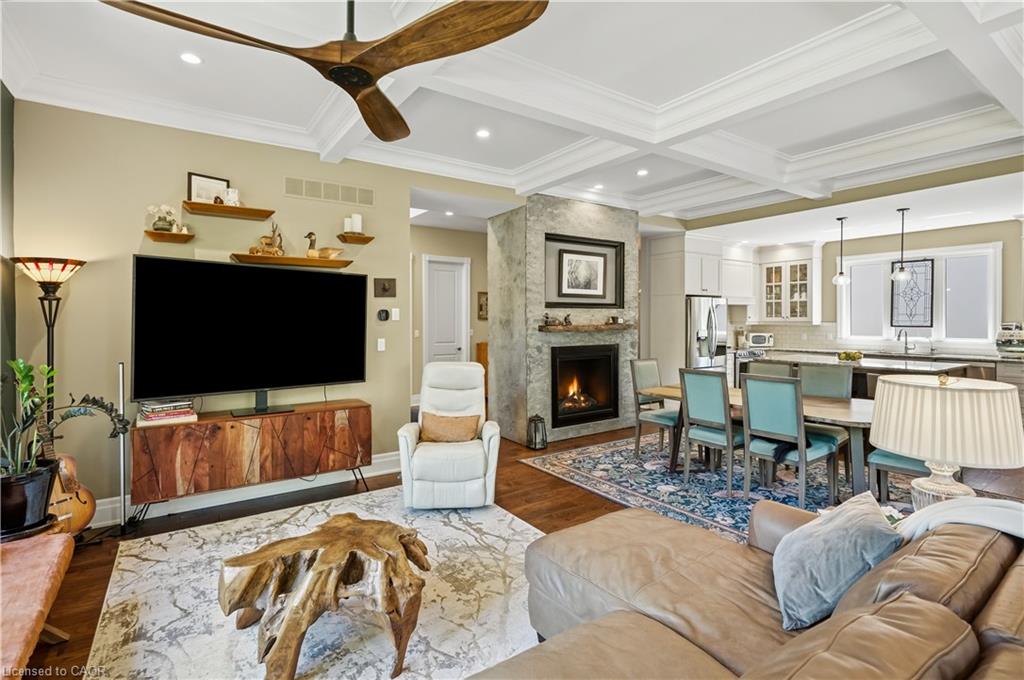 411 Nassau Street Property Photo 14
