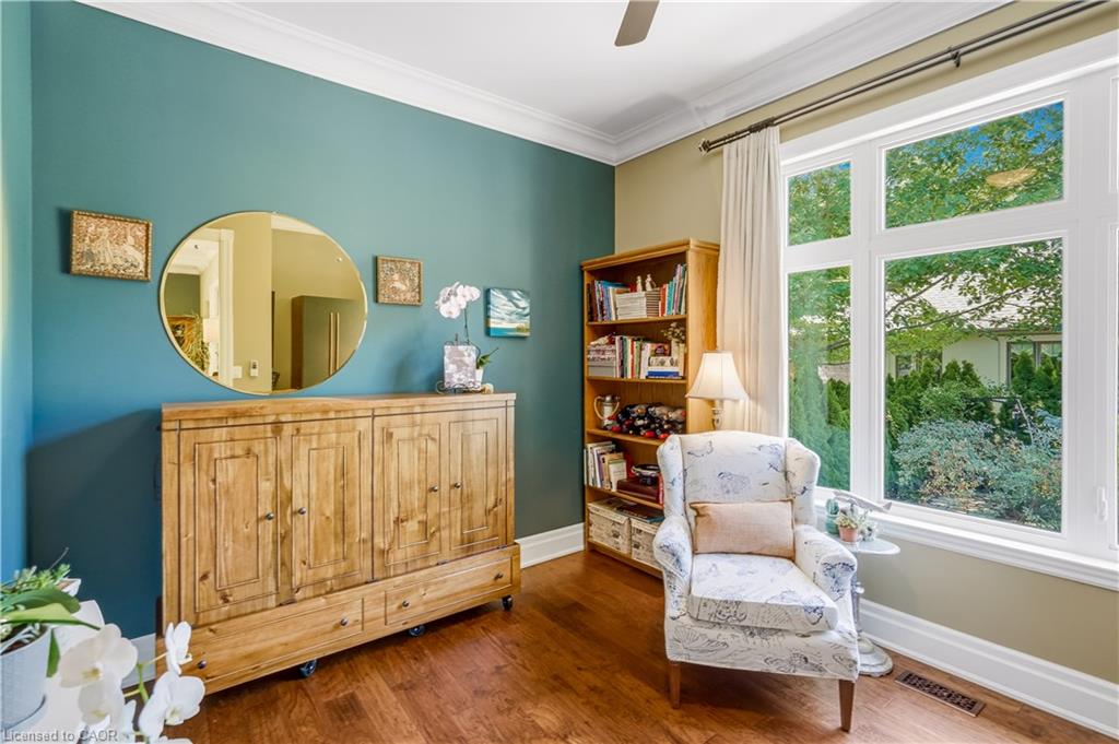 411 Nassau Street Property Photo 19