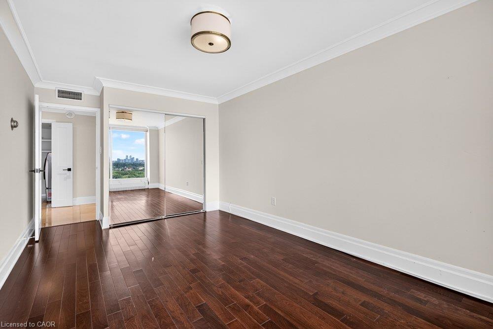 2901-2045 Lake Shore Boulevard W Property Photo 30