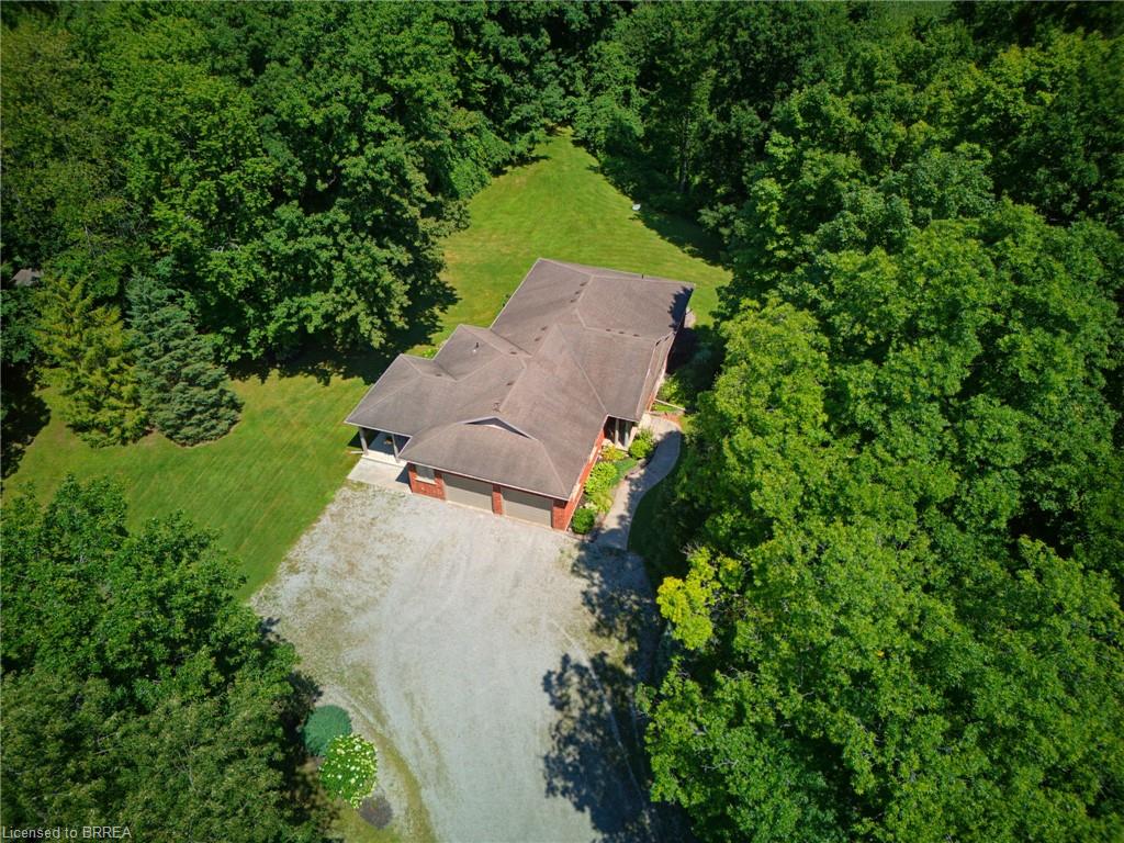 301 Governors Road E Property Photo 29