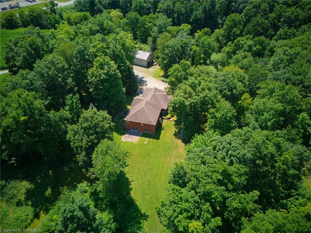301 Governors Road E Property Photo 31