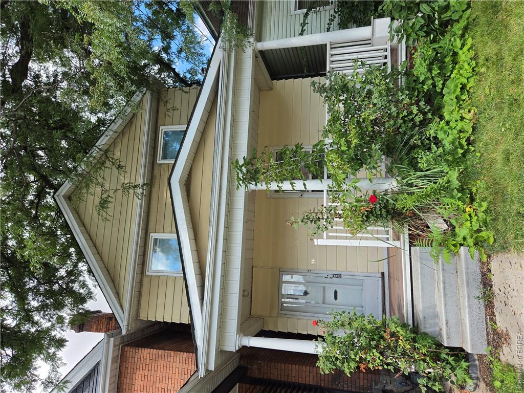 14 Arthur Avenue S Property Photo 1