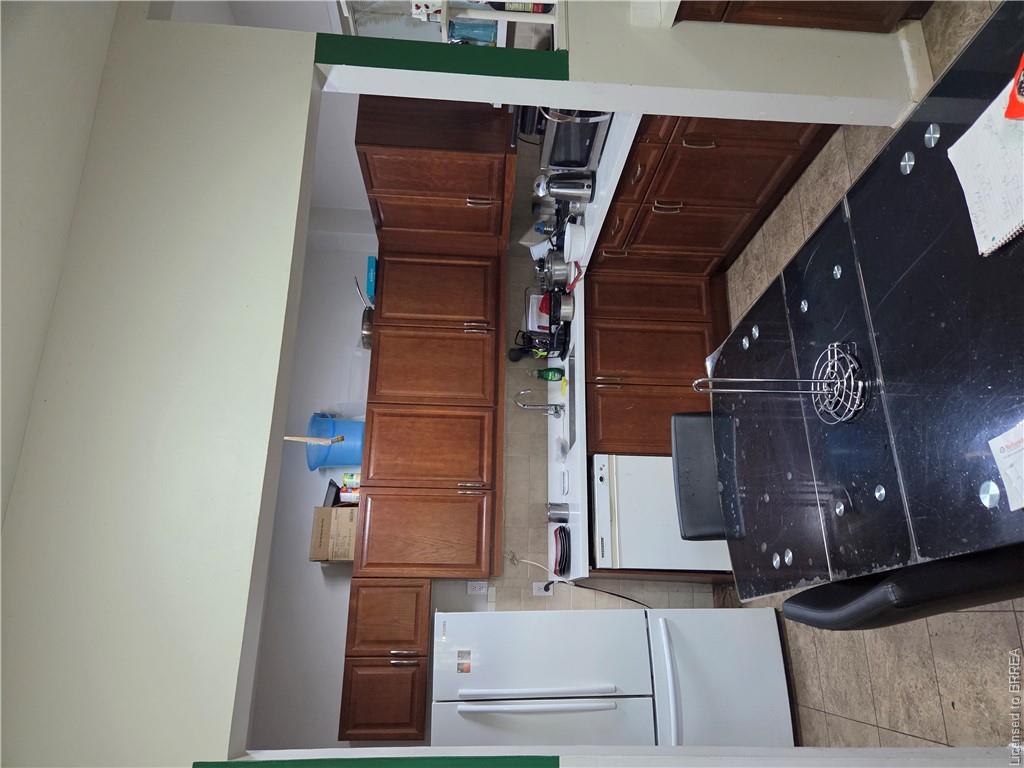 14 Arthur Avenue S Property Photo 2