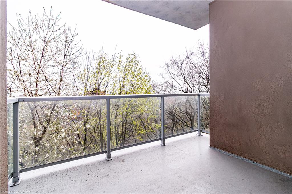 206-455 Charlton Avenue E Property Photo 33