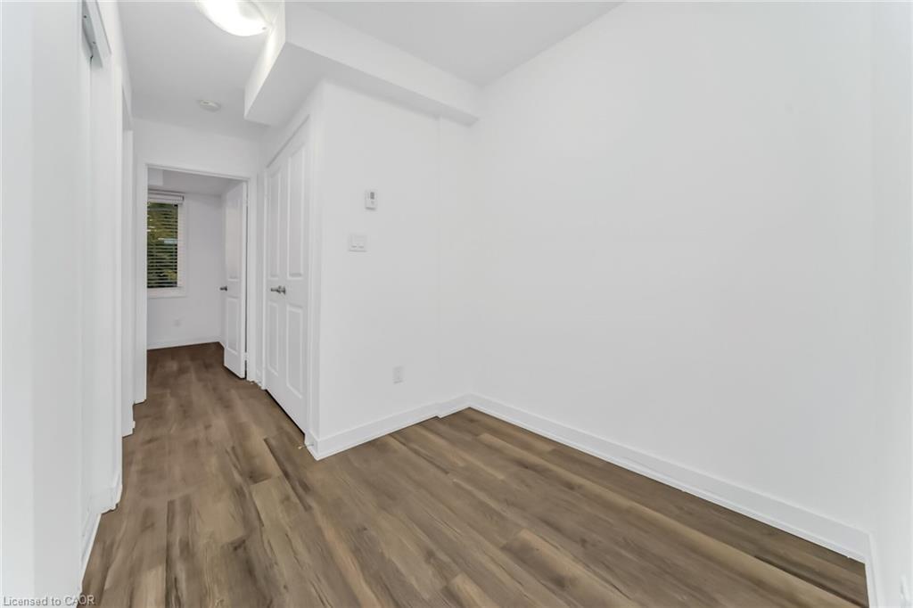 60-60 Winston Park Boulevard Property Photo 14