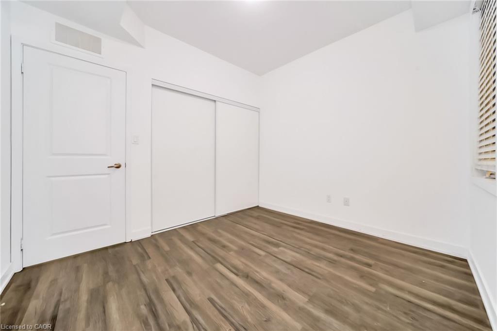 60-60 Winston Park Boulevard Property Photo 16