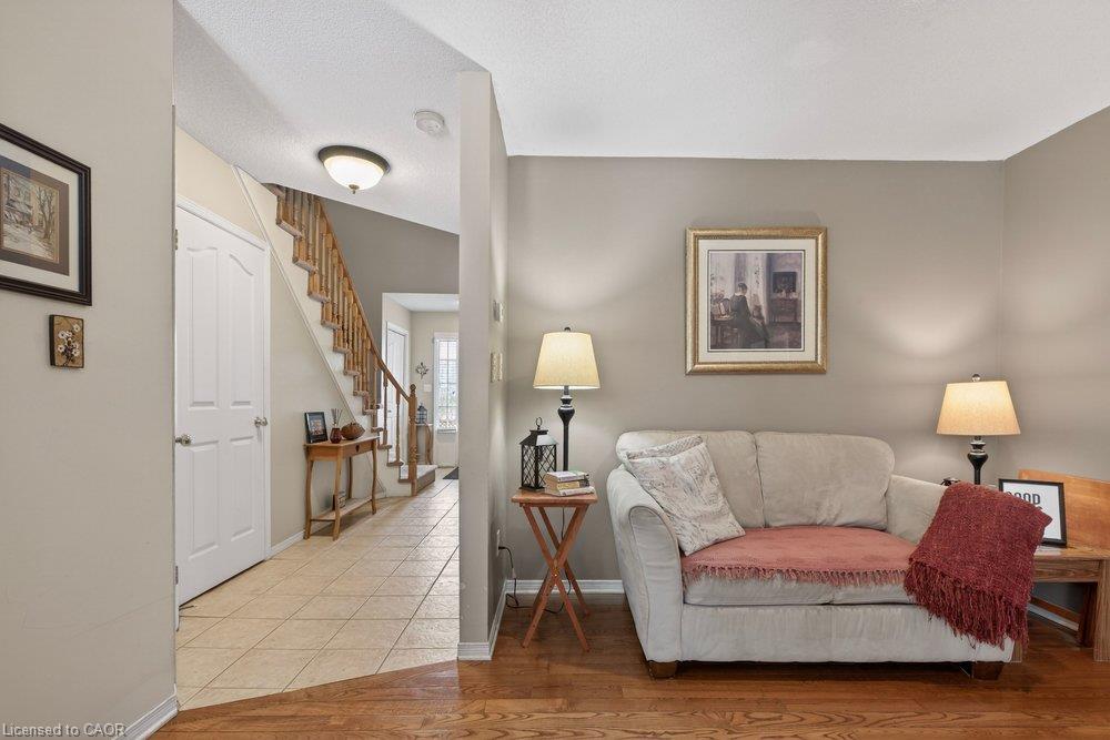 29-10 Cadham Boulevard Property Photo 4