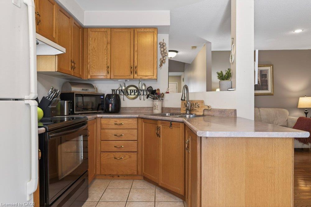 29-10 Cadham Boulevard Property Photo 10
