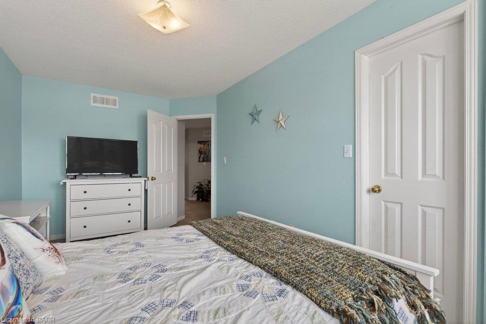 29-10 Cadham Boulevard Property Photo 19