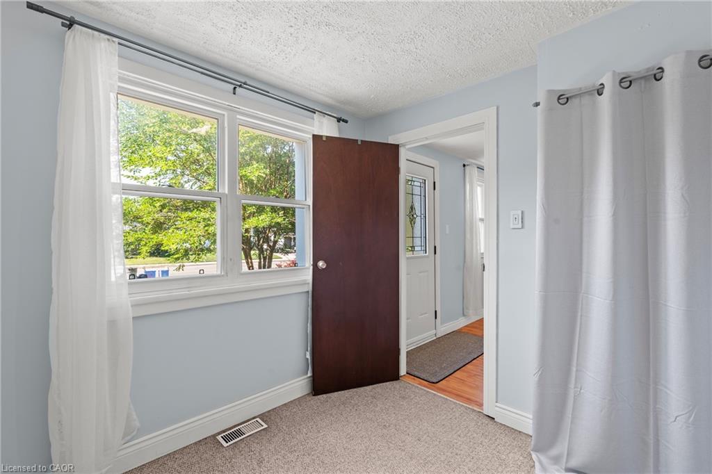 123 Morton Avenue Property Photo 14