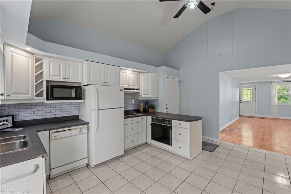 123 Morton Avenue Property Photo 20