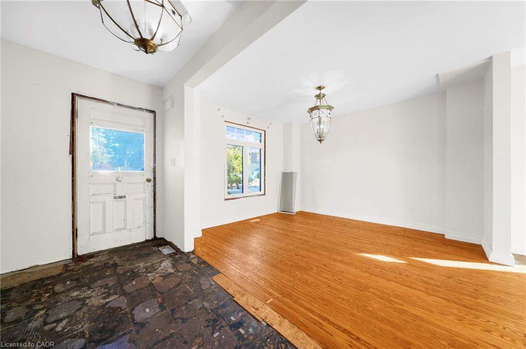 43 Perry Street Property Photo 6