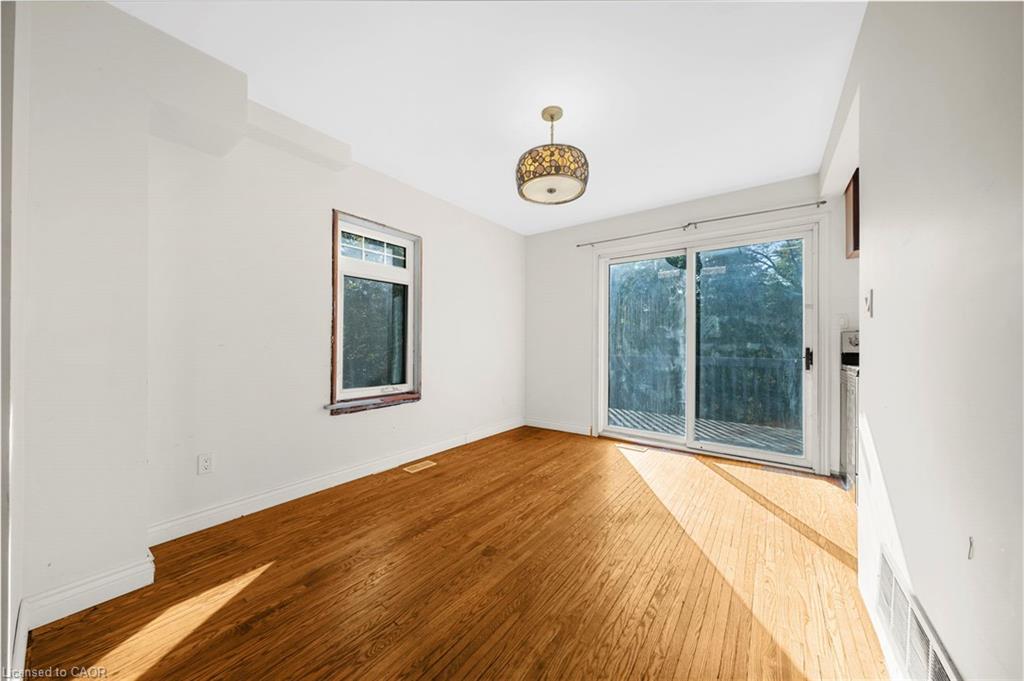 43 Perry Street Property Photo 10