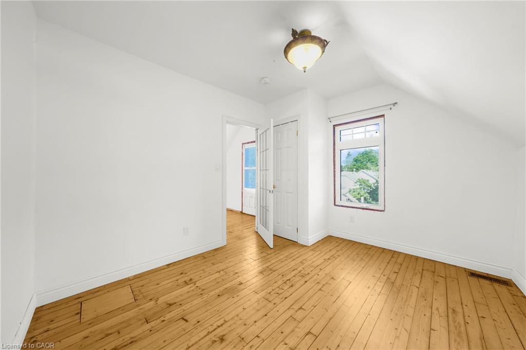 43 Perry Street Property Photo 22