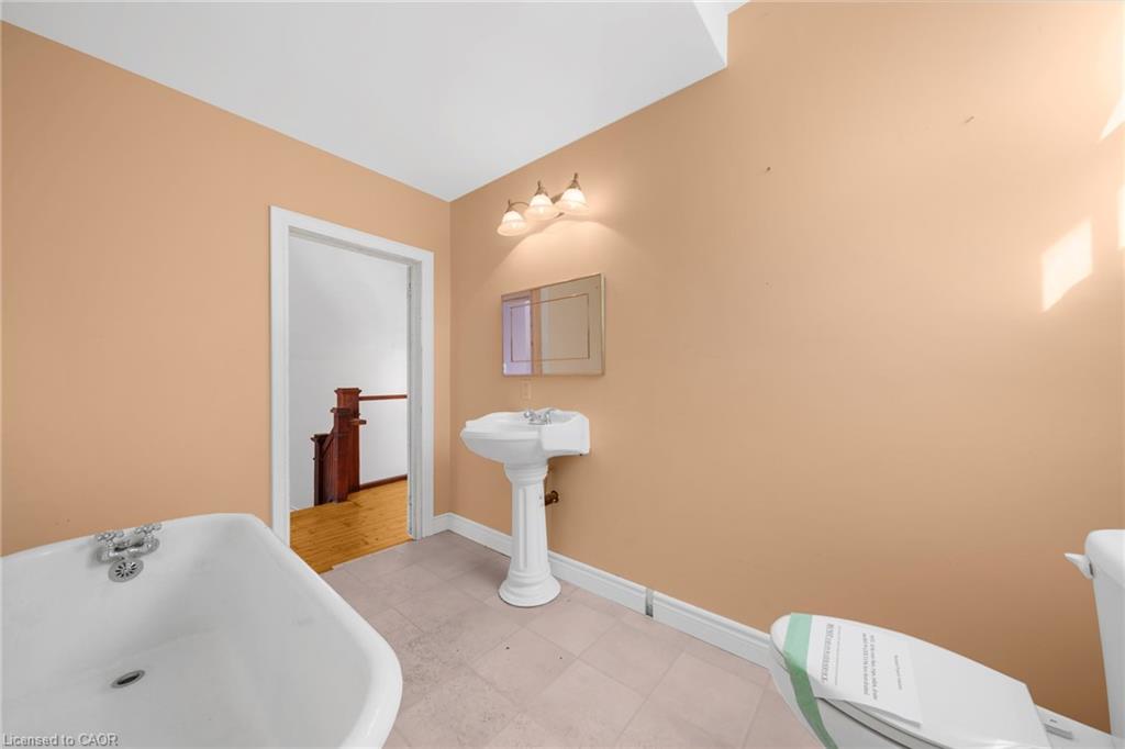 43 Perry Street Property Photo 26