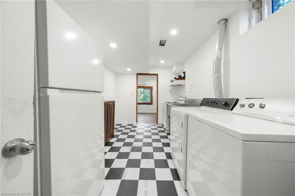 43 Perry Street Property Photo 36