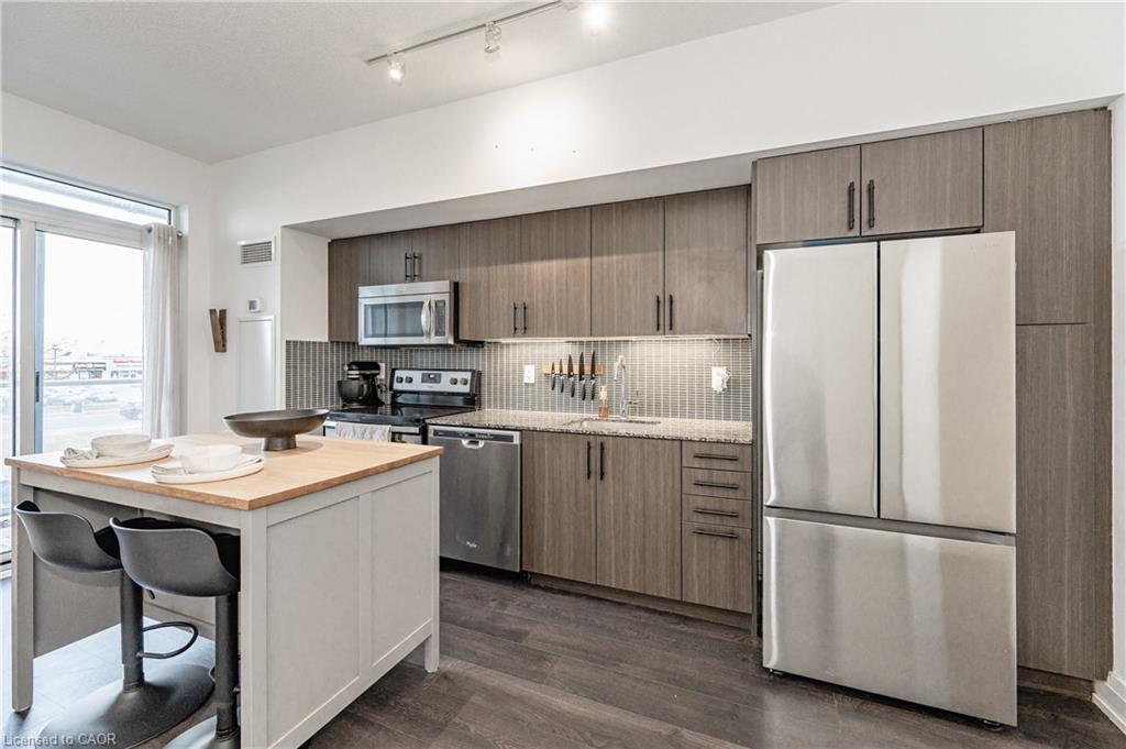 227-65 Speers Road Property Photo 11