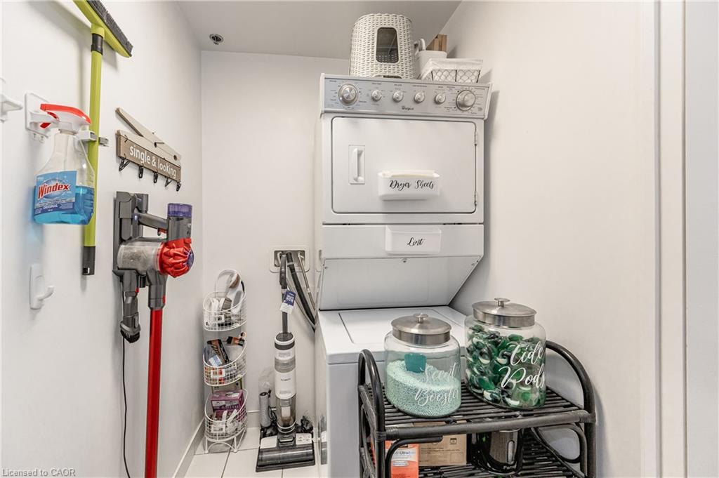 227-65 Speers Road Property Photo 18