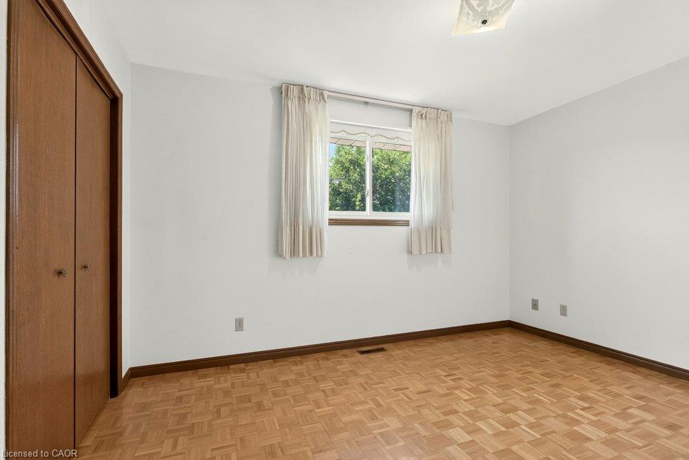 118 Pottruff Road S Property Photo 24