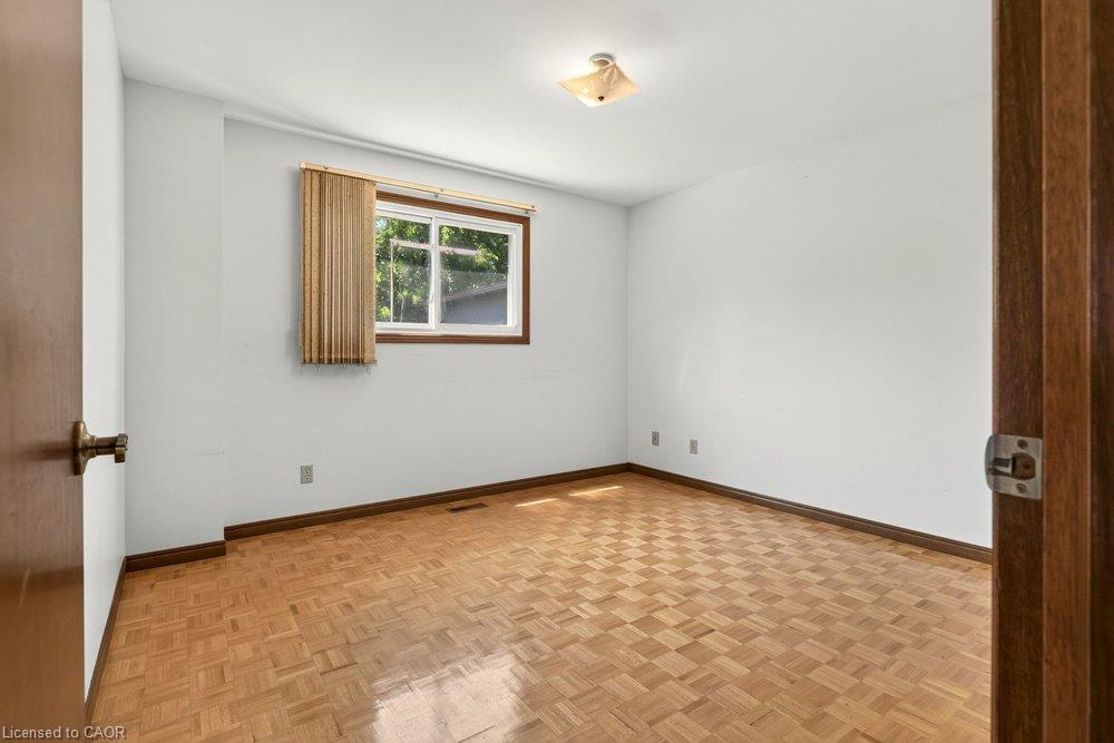 118 Pottruff Road S Property Photo 32