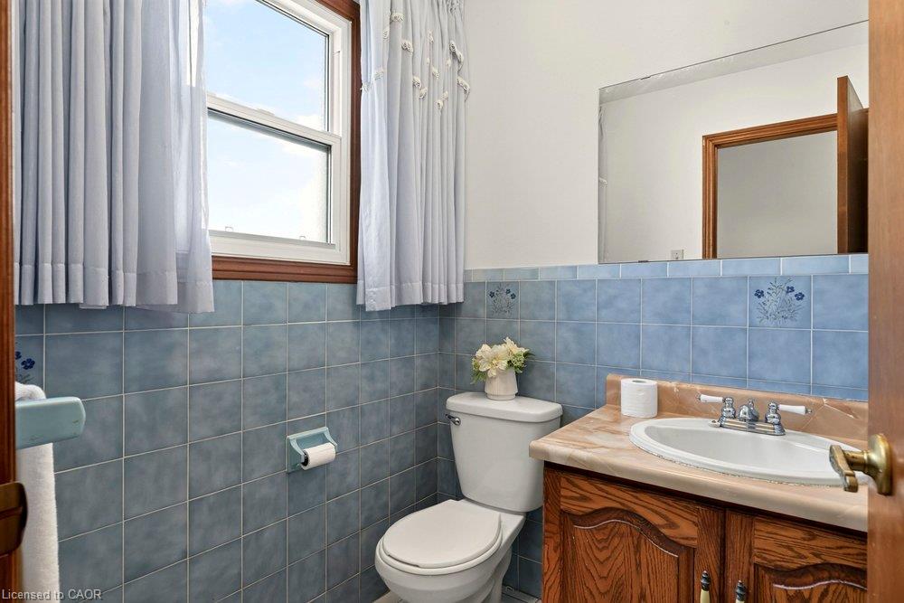 118 Pottruff Road S Property Photo 33