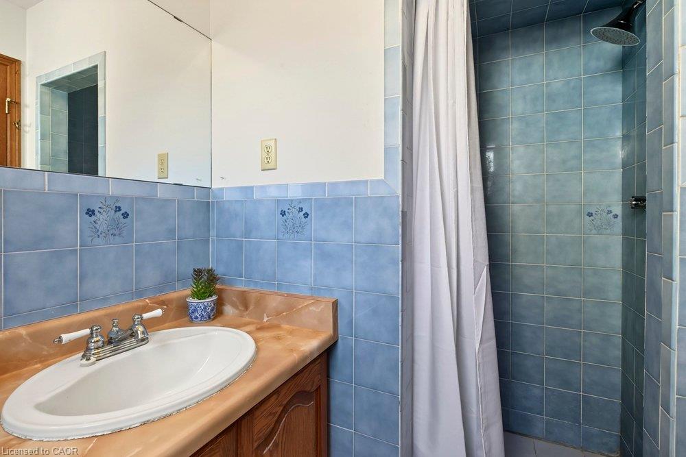 118 Pottruff Road S Property Photo 34