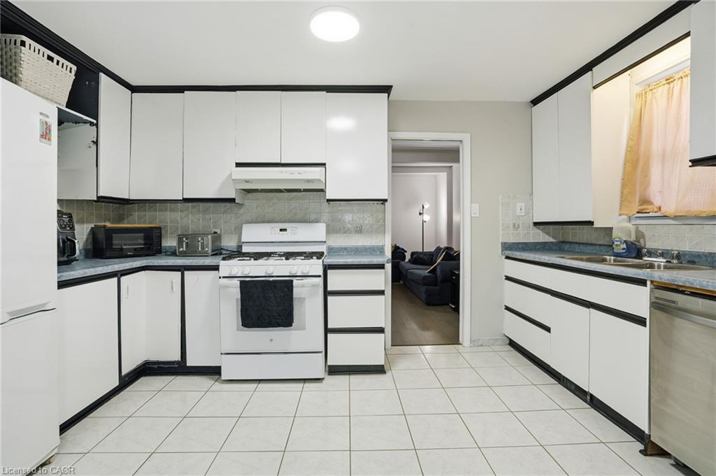 4 Hilda Street Property Photo 12