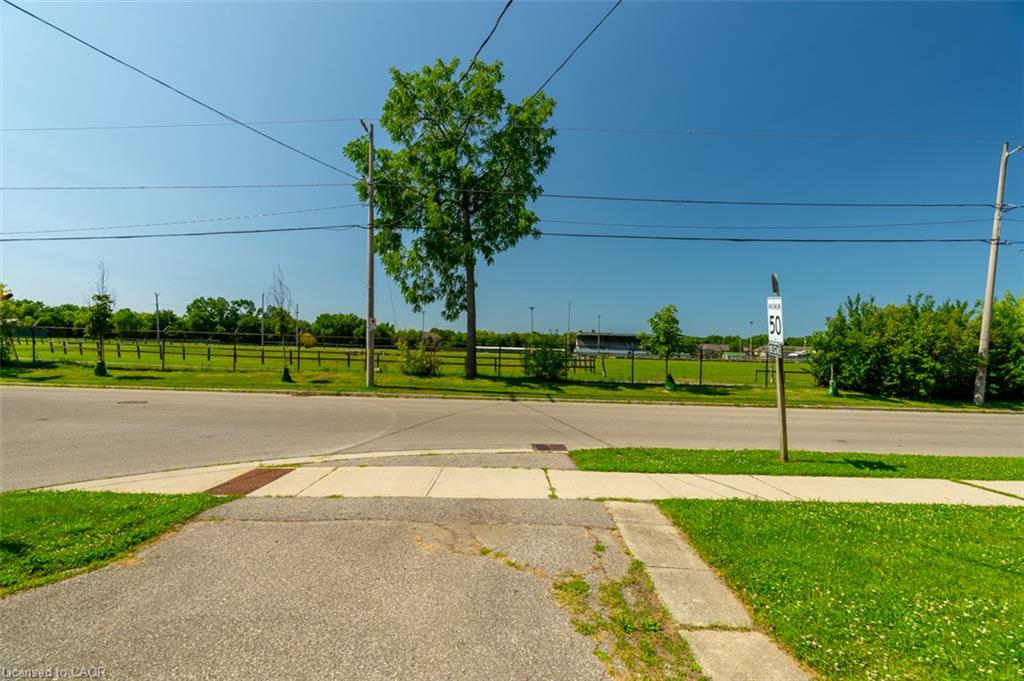 A-173 Thomas Street Property Photo 4