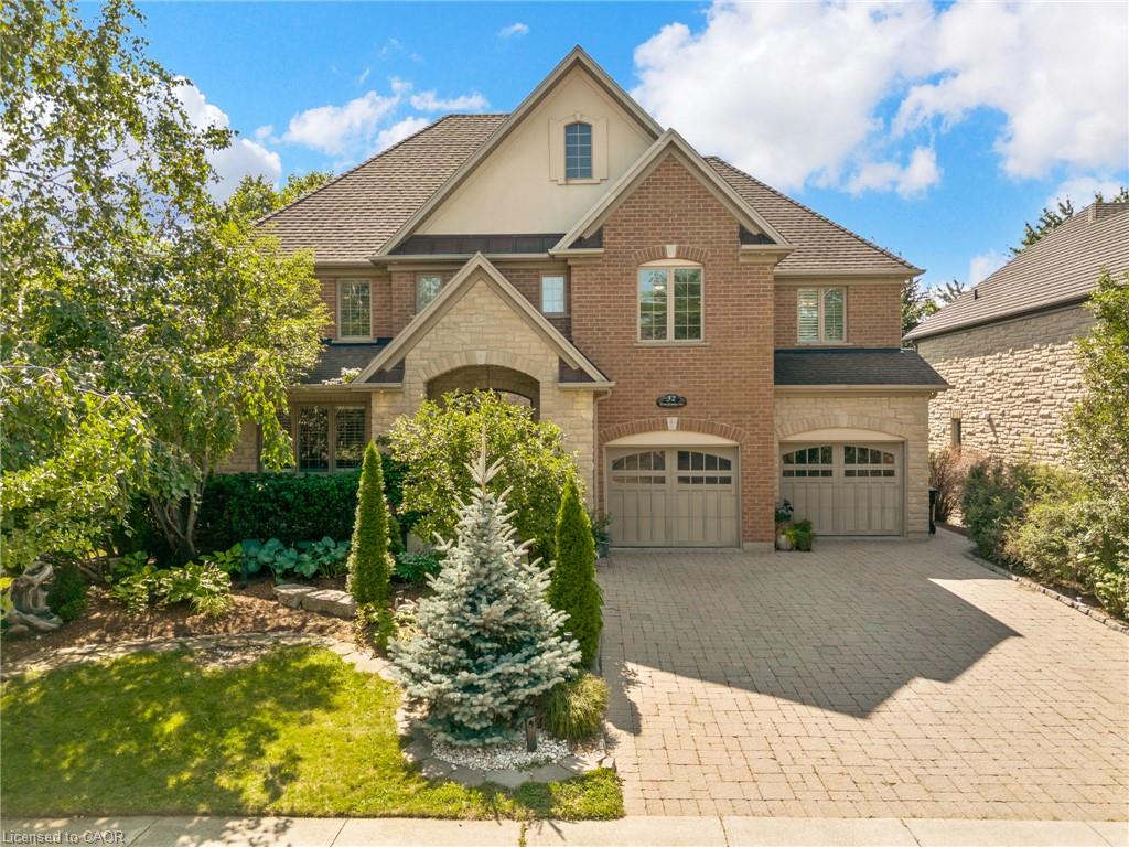 32 Pennsylvania Crescent Property Photo 2
