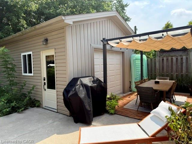 93 Cloverdale Avenue Property Photo 27