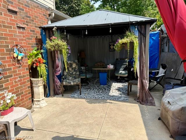 93 Cloverdale Avenue Property Photo 35